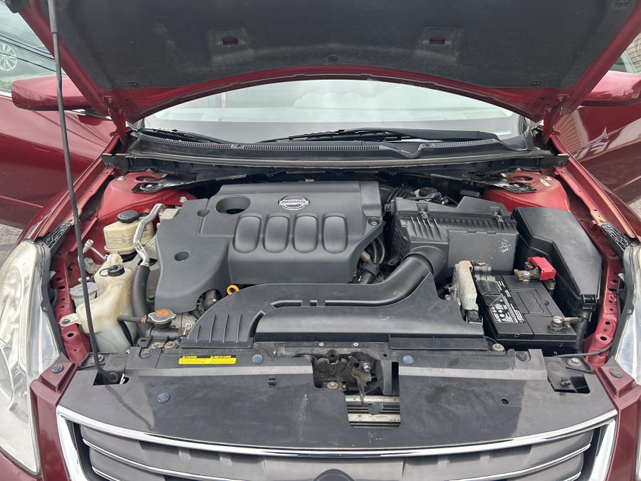 2010 Nissan Altima 2.5 photo