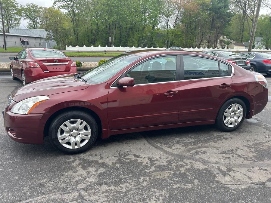 2010 Nissan Altima 2.5 photo