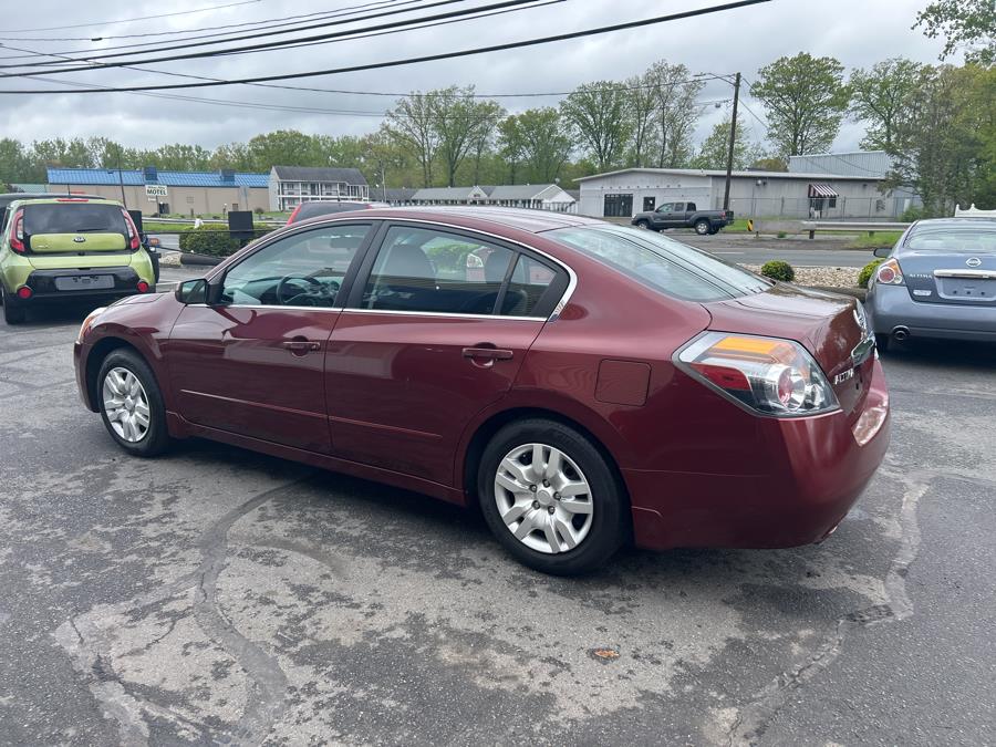 2010 Nissan Altima 2.5 photo