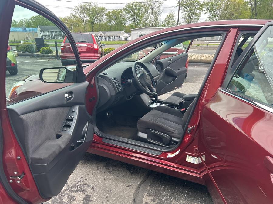 2010 Nissan Altima 2.5 photo