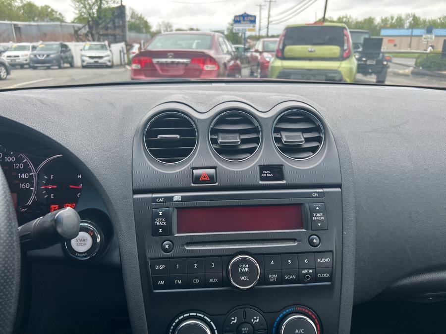 2010 Nissan Altima 2.5 photo