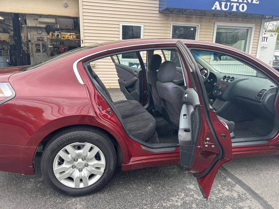 2010 Nissan Altima 2.5 photo