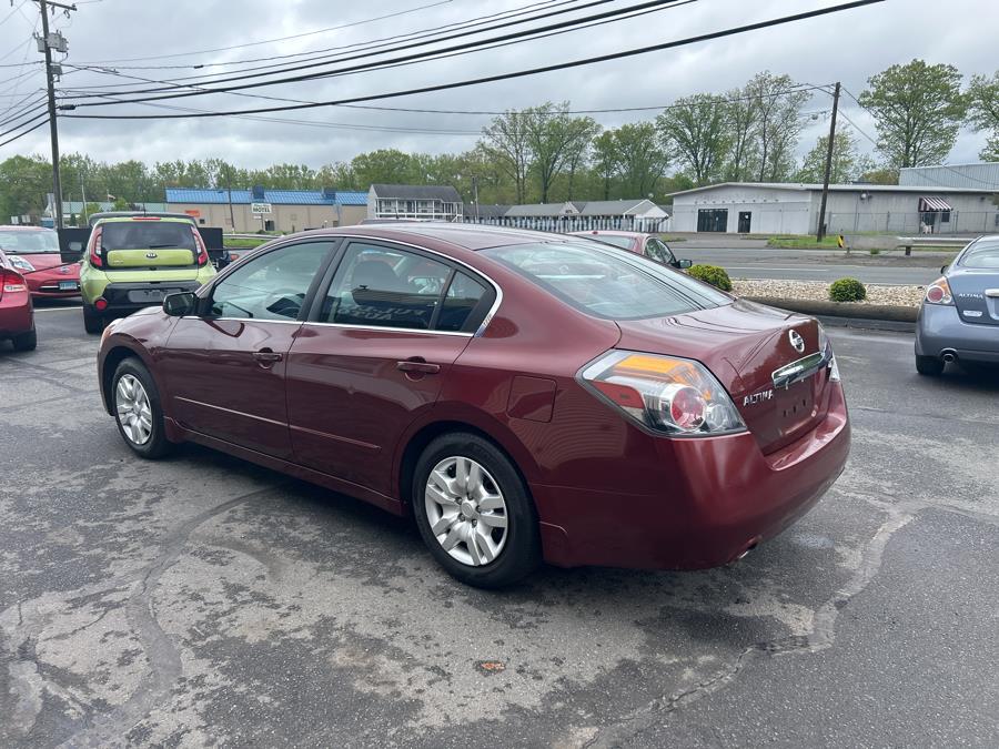 2010 Nissan Altima 2.5 photo