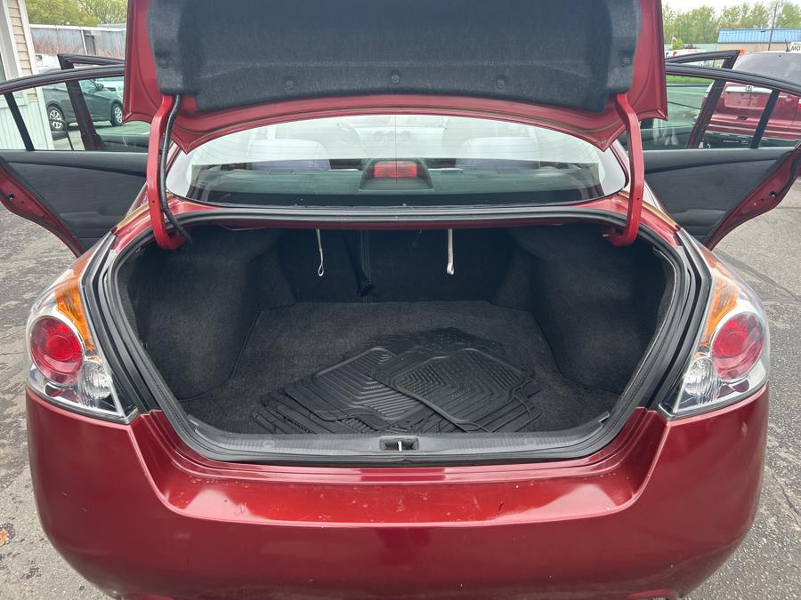 2010 Nissan Altima 2.5 photo