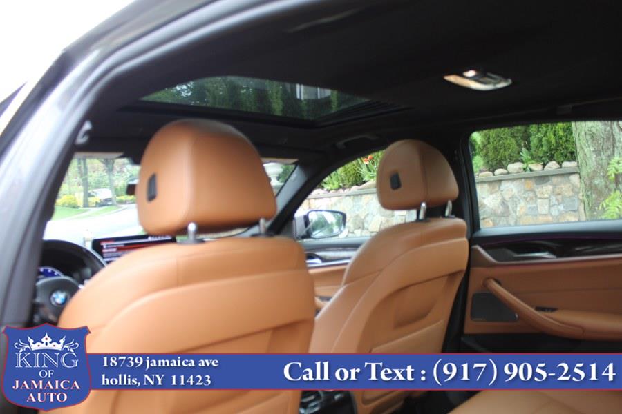 2022 BMW 5-Series 530i xDrive Sedan photo