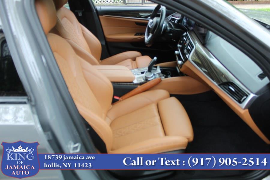 2022 BMW 5-Series 530i xDrive Sedan photo