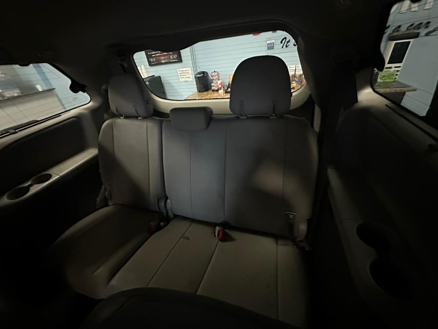2015 Toyota Sienna 5dr 7-Pass Van XLE AWD (Natl) photo