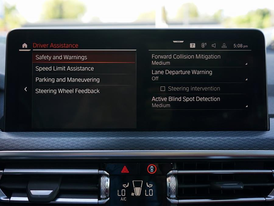 2022 BMW X4 xDrive30i photo
