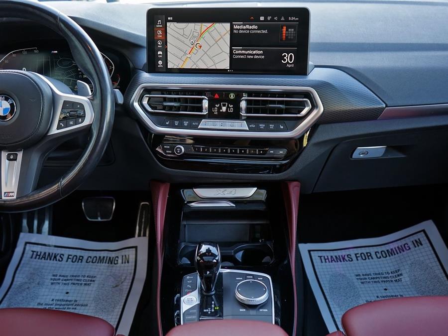 2022 BMW X4 xDrive30i photo