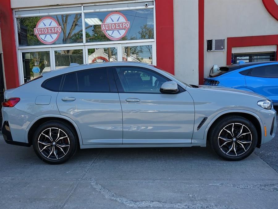 2022 BMW X4 xDrive30i photo