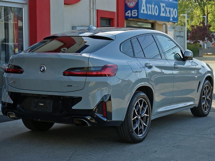 2022 BMW X4 xDrive30i photo