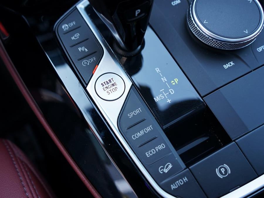 2022 BMW X4 xDrive30i photo