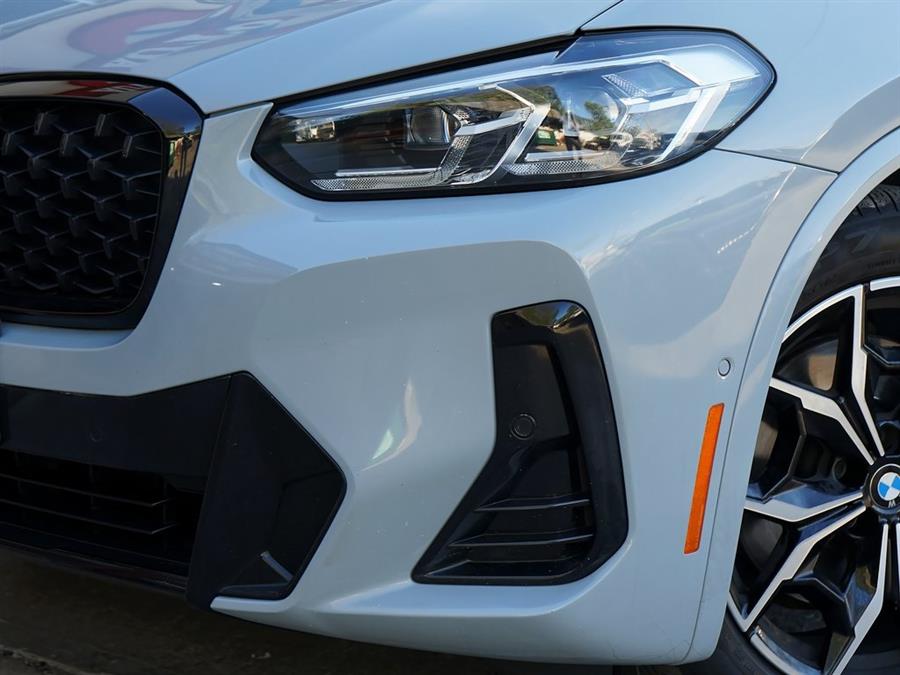 2022 BMW X4 xDrive30i photo