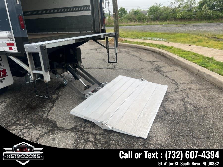 2020 Hino 195 Reefer Box photo