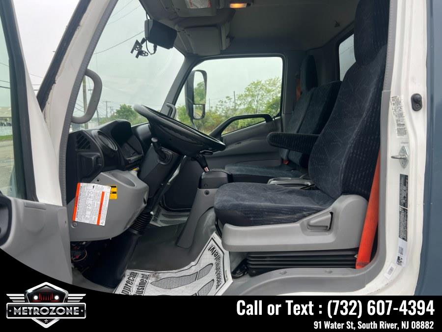 2020 Hino 195 Reefer Box photo