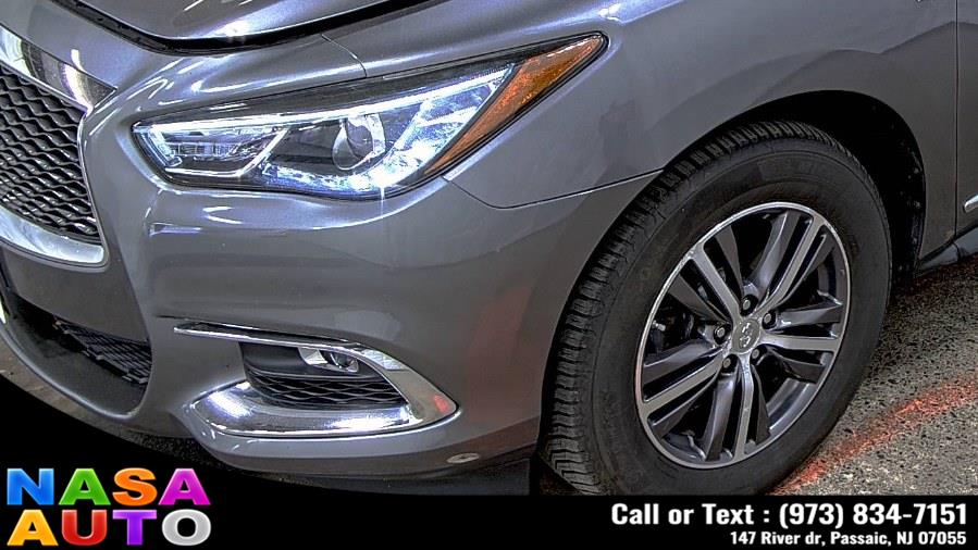 2017 Infiniti QX60 AWD photo