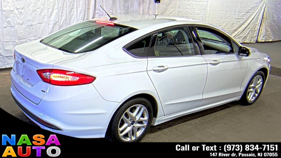 2016 Ford Fusion 4dr Sdn SE FWD photo