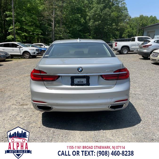 2017 BMW 7-Series 740i Sedan photo