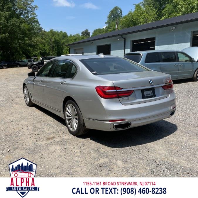 2017 BMW 7-Series 740i Sedan photo