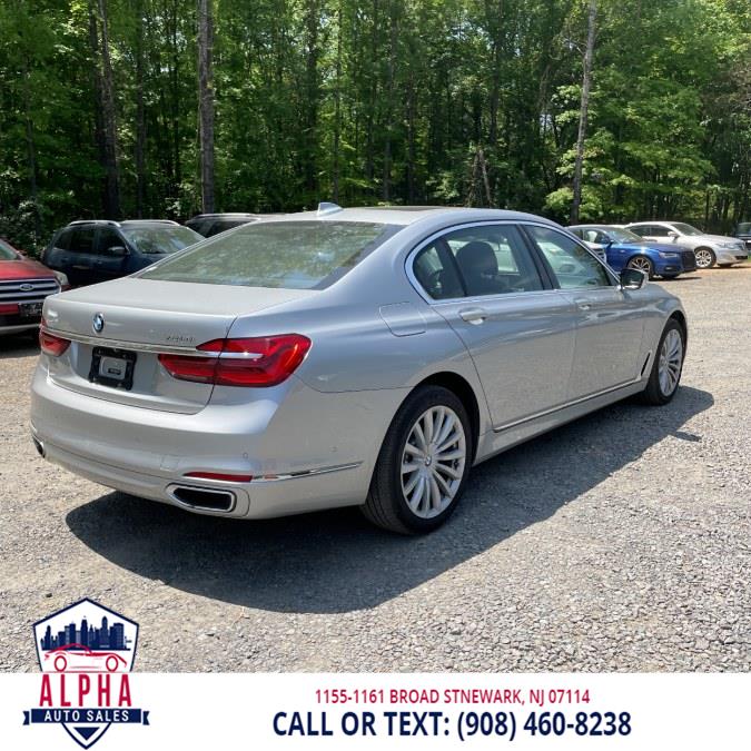 2017 BMW 7-Series 740i Sedan photo