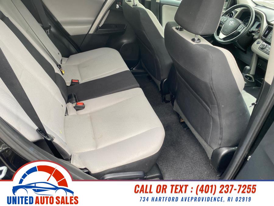 2017 Toyota RAV4 XLE AWD (Natl) photo