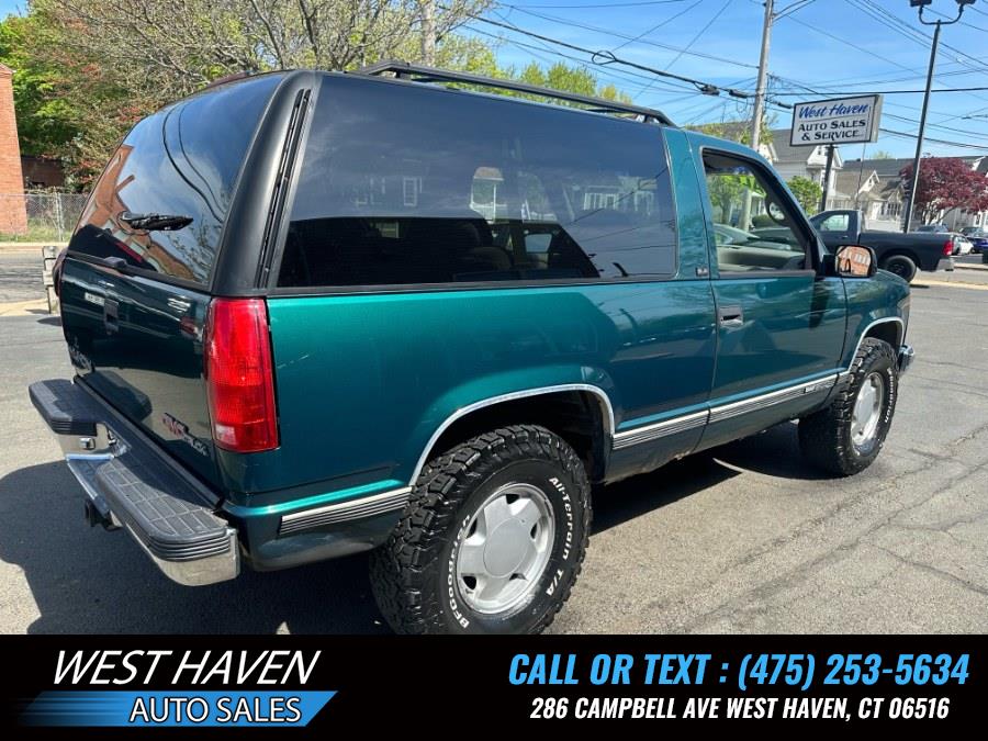 1995 GMC Yukon SLE photo