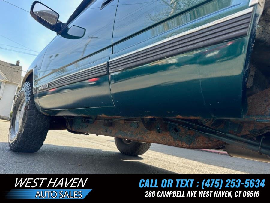 1995 GMC Yukon SLE photo