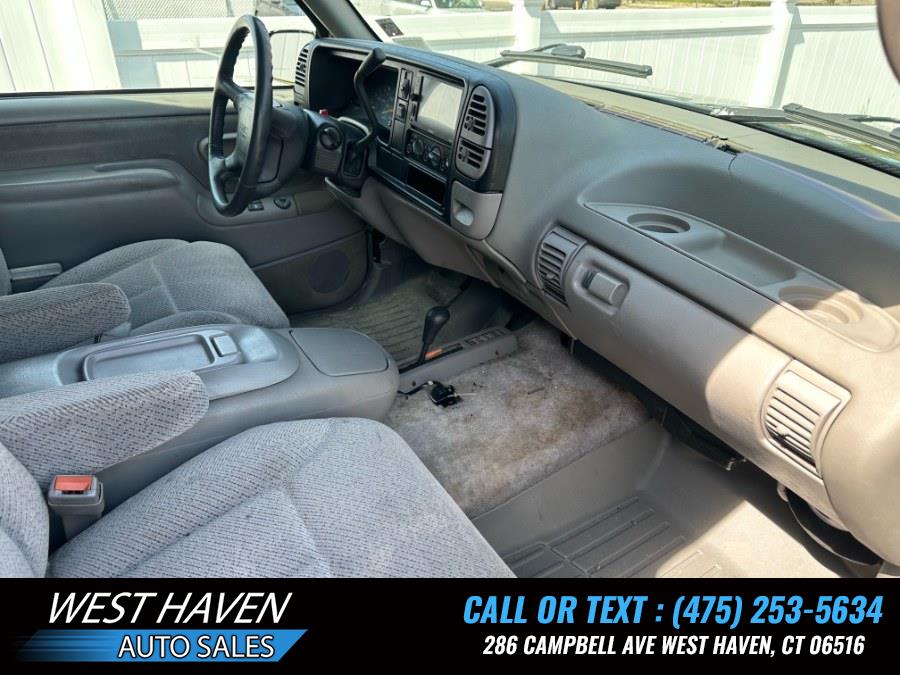 1995 GMC Yukon SLE photo
