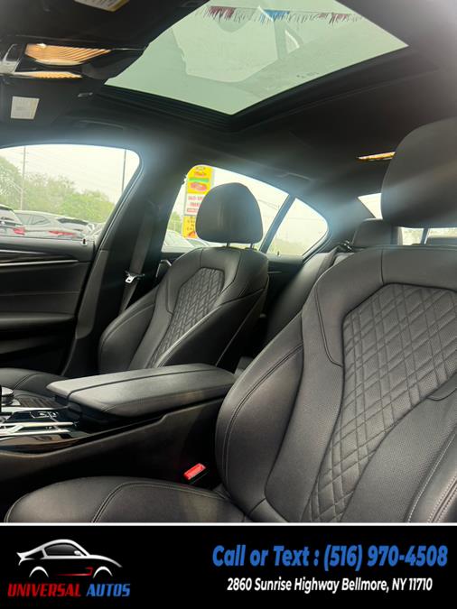 2022 BMW 5-Series 530i xDrive Sedan photo