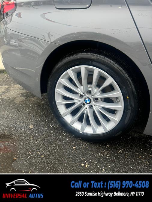 2022 BMW 5-Series 530i xDrive Sedan photo