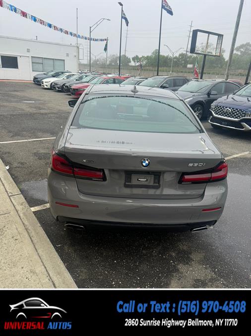 2022 BMW 5-Series 530i xDrive Sedan photo