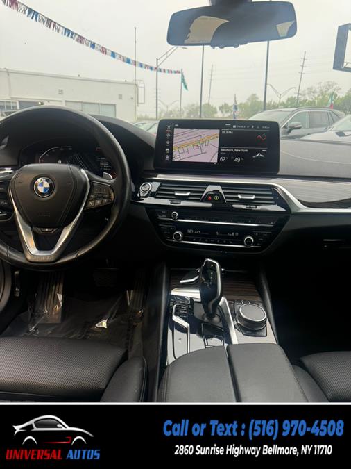 2022 BMW 5-Series 530i xDrive Sedan photo