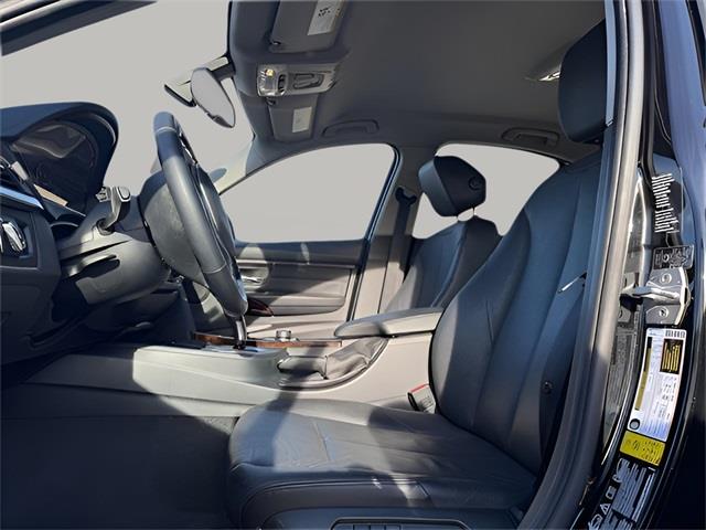2014 BMW MDX 328i xDrive photo