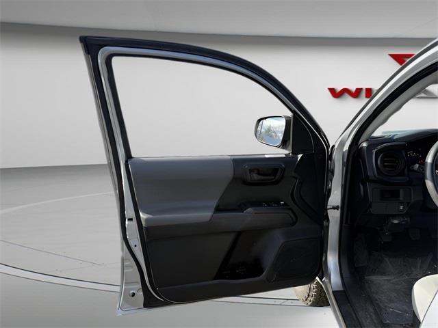 2017 Toyota Tacoma SR photo