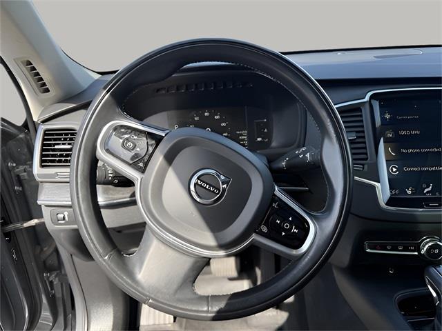2018 Volvo XC90 T5 Momentum photo
