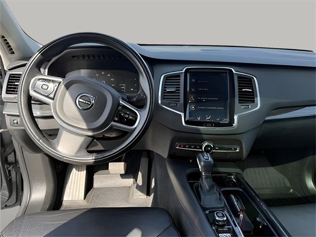2018 Volvo XC90 T5 Momentum photo