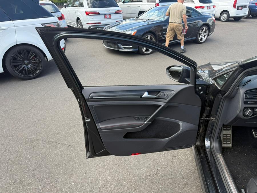 2017 Volkswagen Golf Gti SE photo