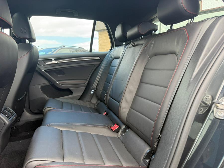 2017 Volkswagen Golf Gti SE photo