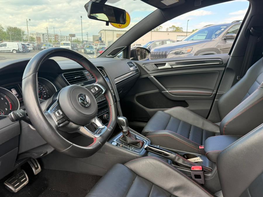 2017 Volkswagen Golf Gti SE photo