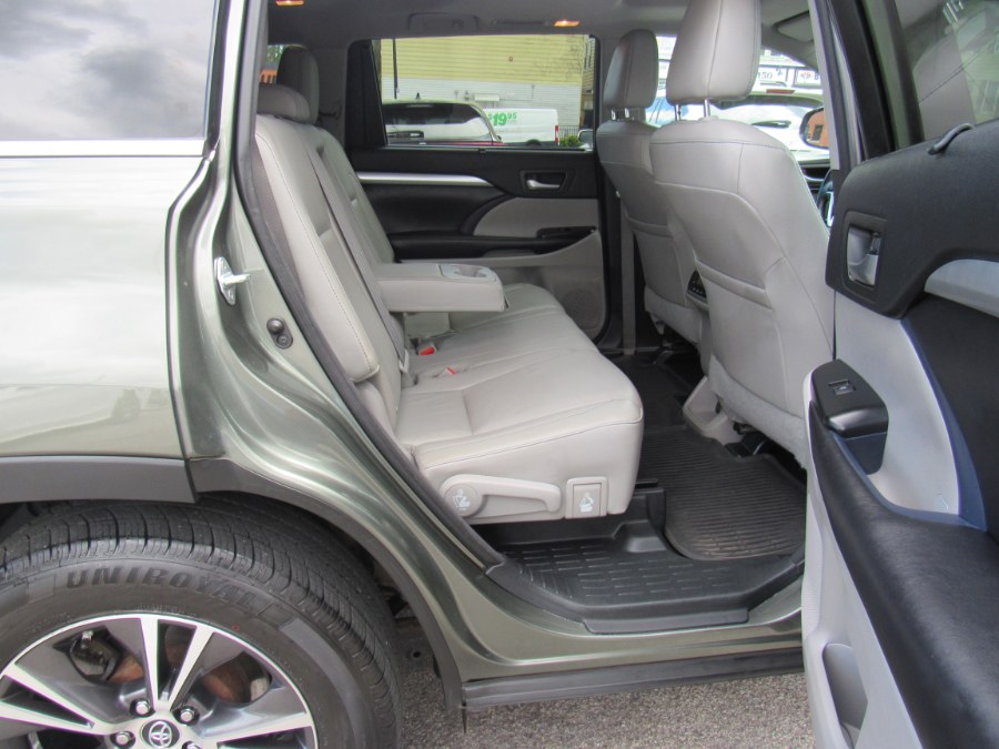 2016 Toyota Highlander XLE photo