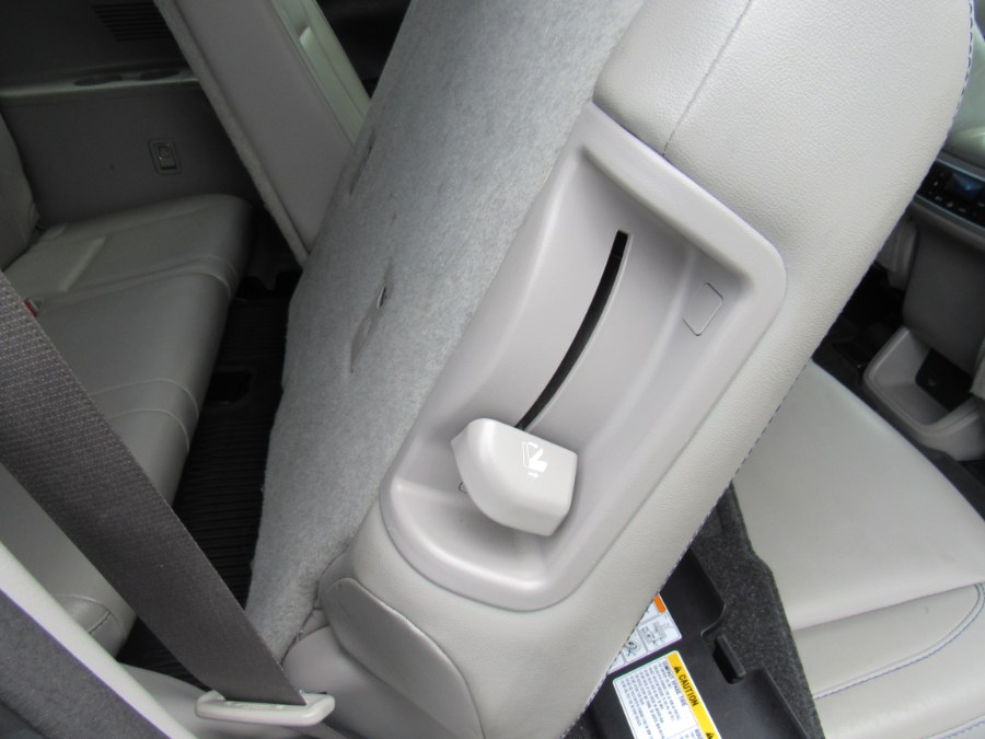 2016 Toyota Highlander XLE photo