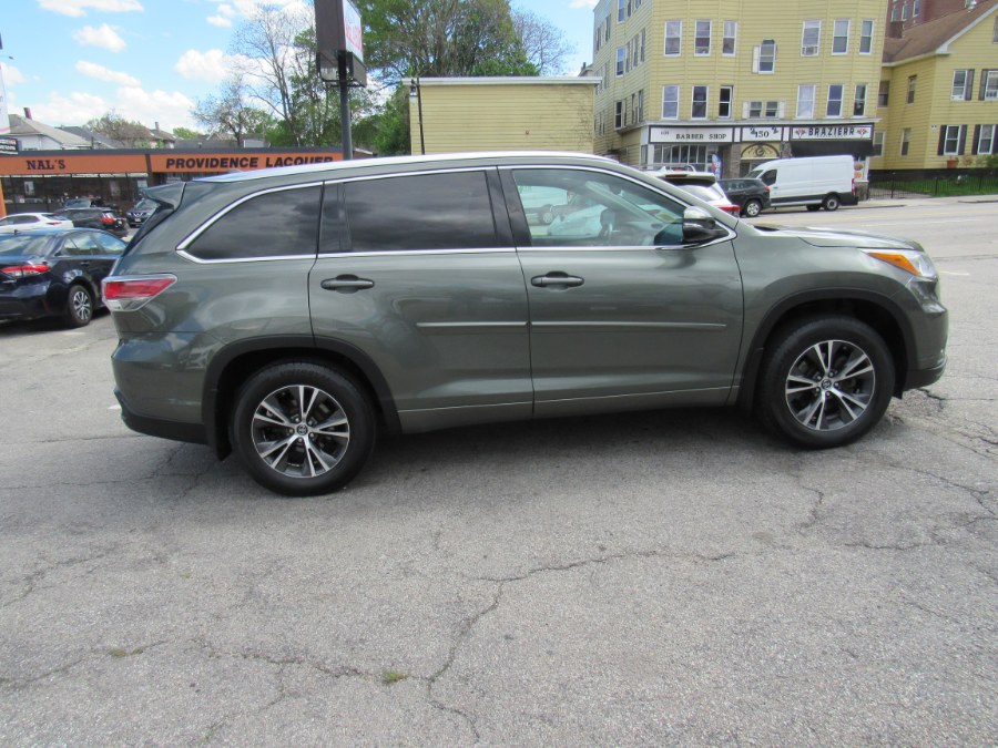 2016 Toyota Highlander XLE photo