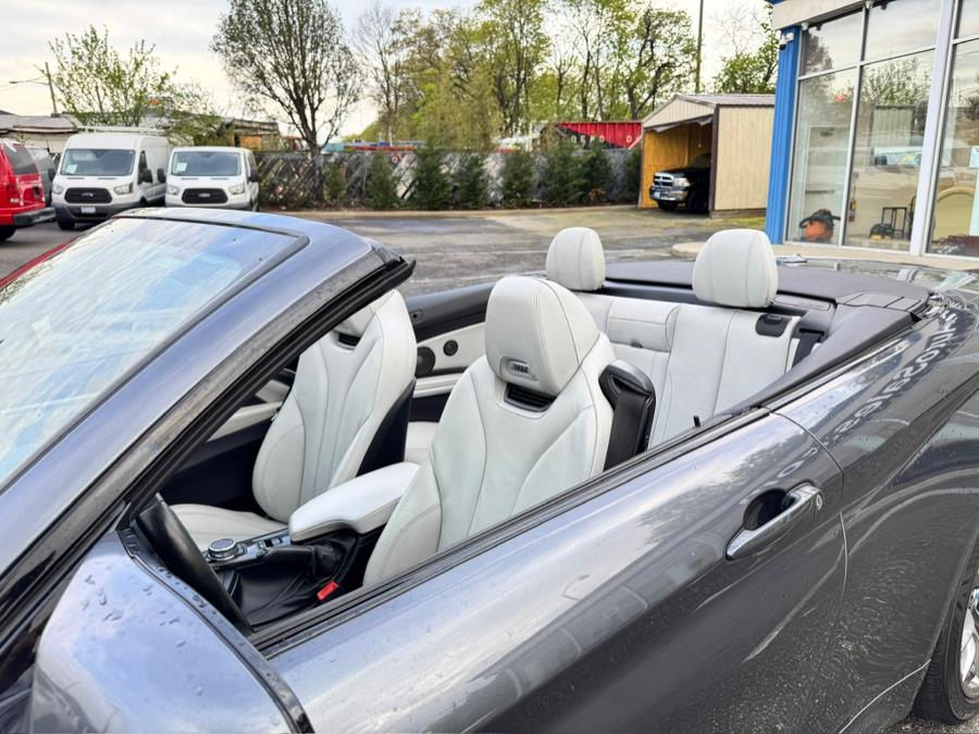 2015 BMW M4 2dr Conv photo