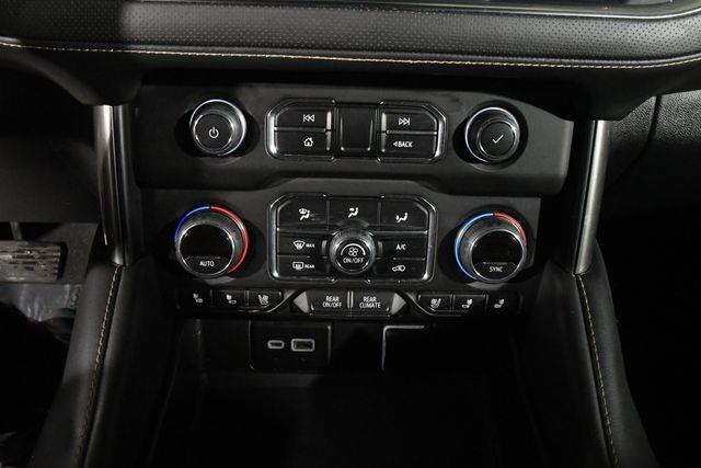 2023 Chevrolet Suburban Premier photo