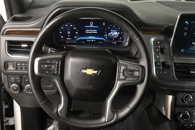 2023 Chevrolet Suburban Premier photo