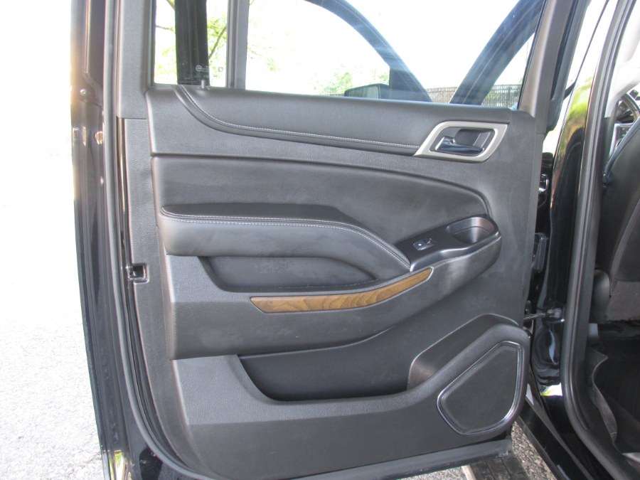 2020 GMC Yukon XL 4WD 4dr Denali photo