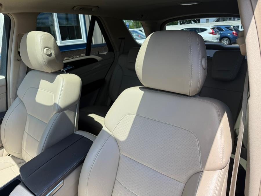 2013 Mercedes-Benz M-Class ML350 4MATIC photo