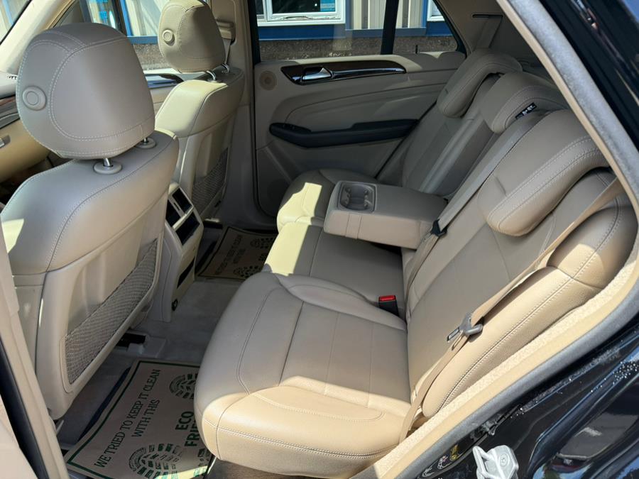 2013 Mercedes-Benz M-Class ML350 4MATIC photo