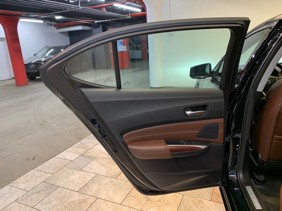 2017 Acura TLX FWD w/Technology Pkg photo