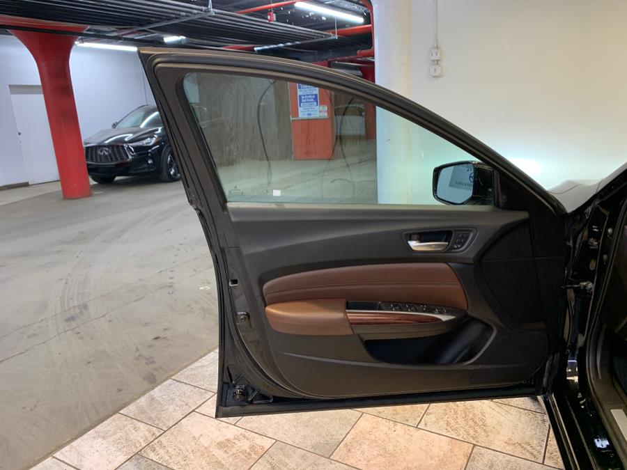 2017 Acura TLX FWD w/Technology Pkg photo